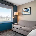 Holiday Inn Express & Suites - Carlisle Southwest I-81 By Ihg