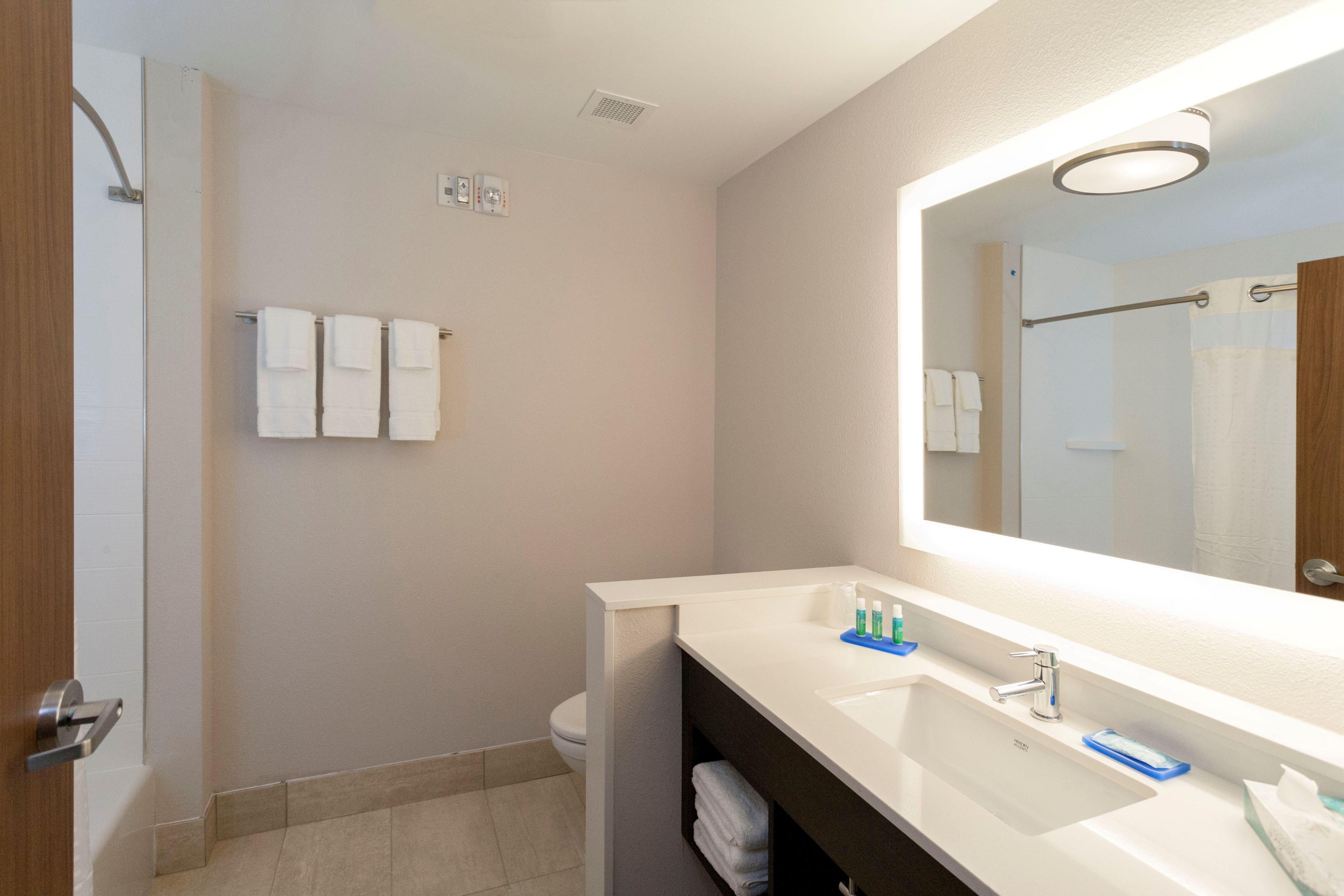 Express & - Southwest I-81 By Ihg Hotel